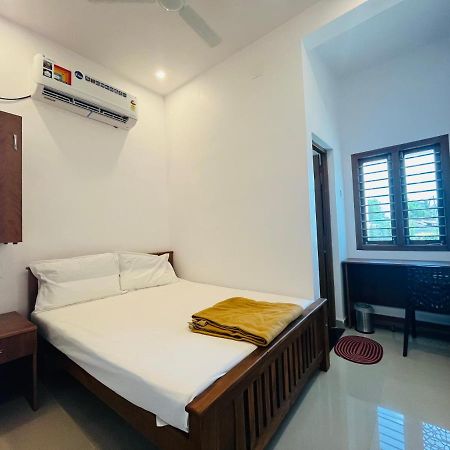 Hotel Sri Balaji Lodging Tiruchchendūr Exteriér fotografie