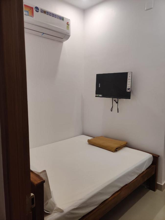 Hotel Sri Balaji Lodging Tiruchchendūr Exteriér fotografie